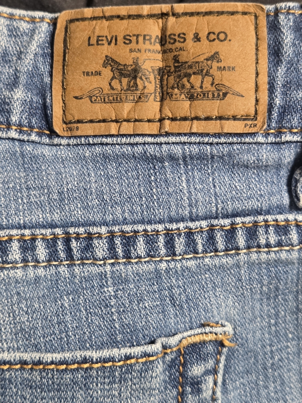 Levis Jeans Women 10 Denim 515 Capri Cropped Short Preppy Mom Casual Comfort - Picture 5 of 7
